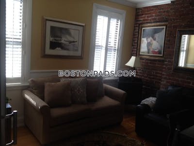 North End Renovated 1 bed 1 bath available NOW on North Bennett Ct in the North End!  Boston - $3,500