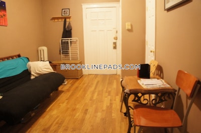 Brookline /4 Beds 2 Baths  Boston University - $6,700 No Fee