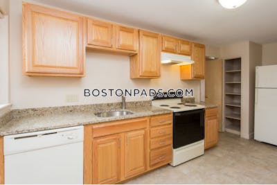 Waltham Deal Alert! Spacious 1 Be 1 Bath apartment in Charles River Rd - $2,300