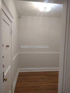 Allston Sunny 2 bed 1 bath available Now on Commonwealth St. Allston! Boston - $3,000 50% Fee