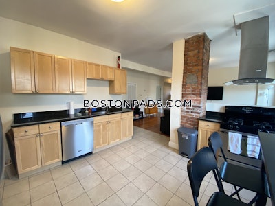 Mission Hill 3 Beds 1 Bath Boston - $4,680 No Fee
